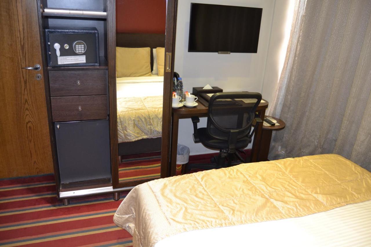 The J Hotel & Spa Beirut Bagian luar foto