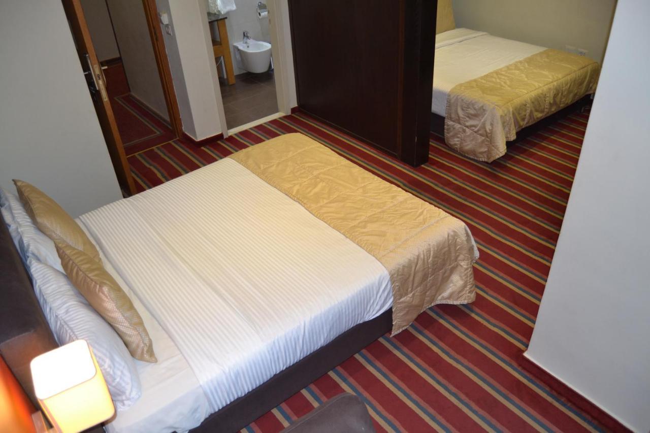 The J Hotel & Spa Beirut Bagian luar foto