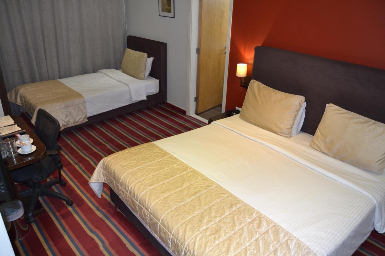 The J Hotel & Spa Beirut Bagian luar foto